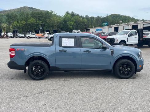 Certified 2025 Ford Maverick XLT w/ XLT Luxury Package AWD/4WD image 2