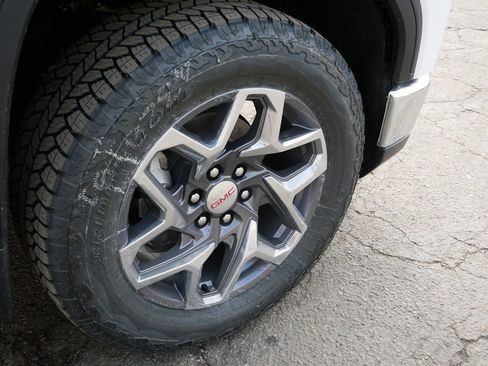 New 2026 GMC Sierra 1500 SLT w/ SLT Premium Plus Package image 5