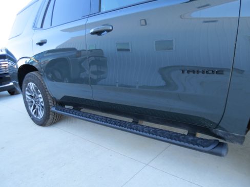 Used 2025 Chevrolet Tahoe Z71 w/ Z71 Off-Road Package image 12