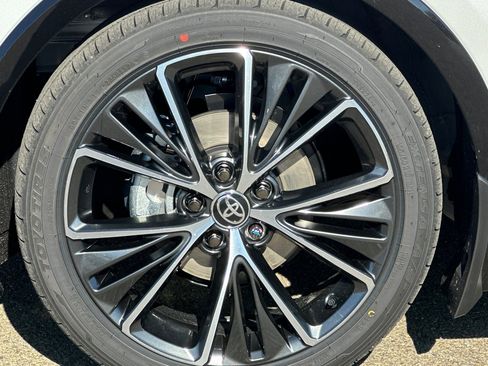 New 2026 Toyota Prius Limited image 33