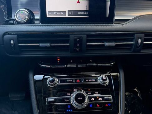 Used 2022 Lincoln Corsair AWD w/ Equipment Group 101A image 14