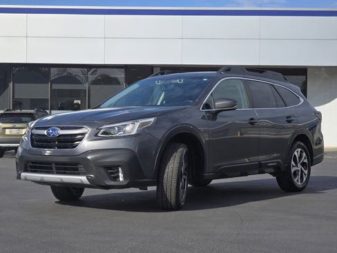 Used 2020 Subaru Outback Limited AWD/4WD image 3