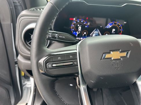 Used 2024 Chevrolet Colorado LT w/ LT Convenience Package III AWD/4WD image 17
