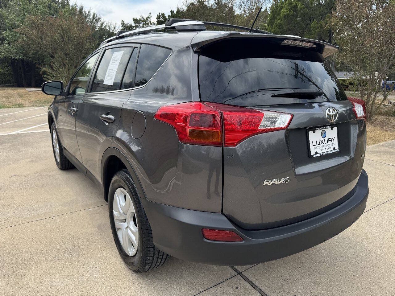Used 2013 Toyota RAV4 LE FWD image 11