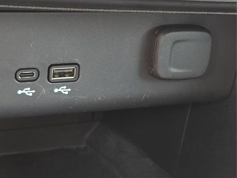 Used 2025 Buick Encore GX Preferred FWD image 15