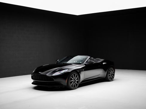 Used 2019 Aston Martin DB11 Volante RWD image 6