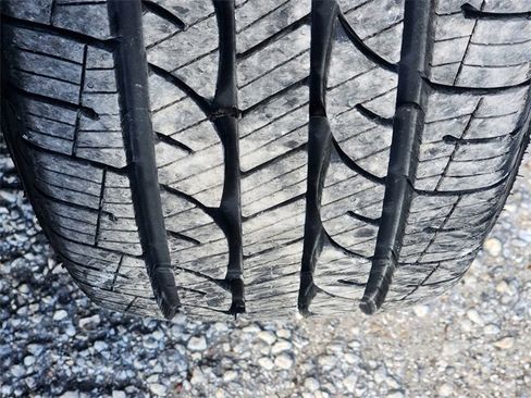 Used 2024 Nissan Altima 2.5 S image 11