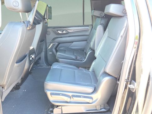 Used 2023 GMC Yukon XL Denali w/ Denali Reserve Package image 10