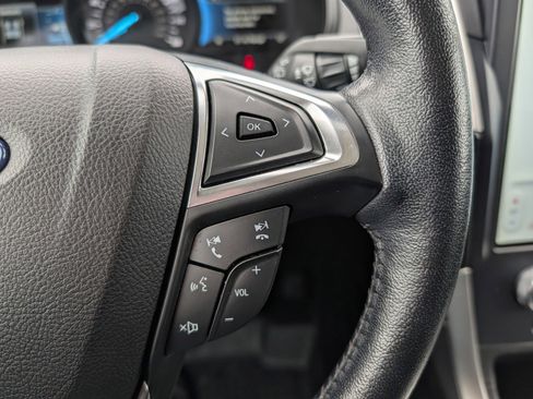 Used 2023 Ford Edge SEL image 29