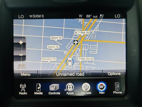 Used 2016 Chrysler 300 C AWD/4WD image 48