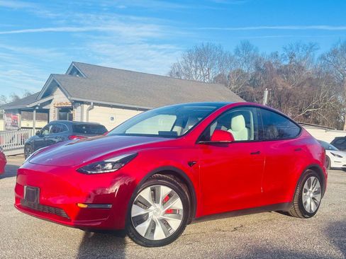 Used 2021 Tesla Model Y Performance image 2