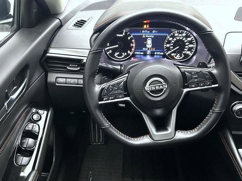 Certified 2023 Nissan Altima 2.5 SR AWD/4WD image 12