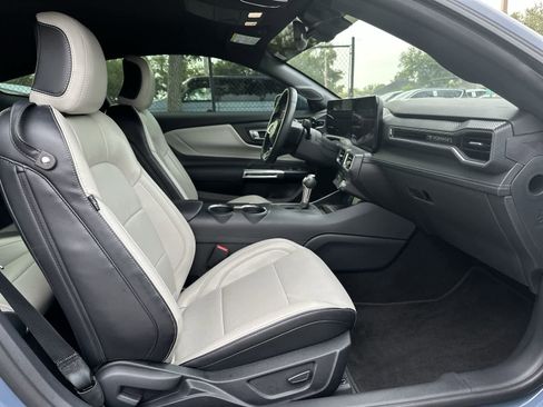 Used 2024 Ford Mustang Premium RWD image 9