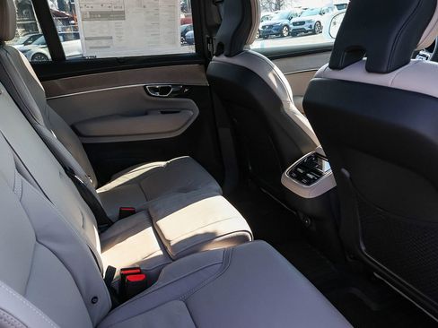 New 2026 Volvo XC90 B6 Ultra w/ Protection Package image 20