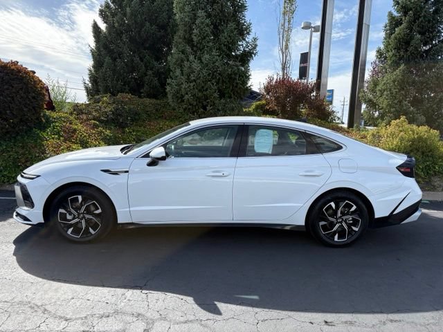 Used 2025 Hyundai Sonata SEL FWD image 3