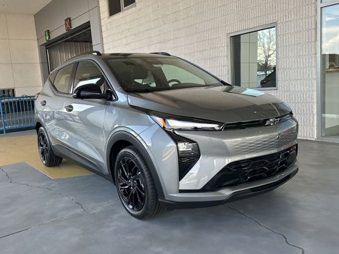 New 2027 Chevrolet Bolt RS w/ Technology Package FWD image 2