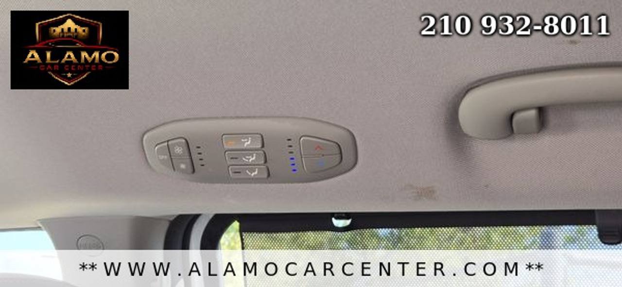 Used 2017 Kia Sedona LX w/ LX Essentials Premium Package FWD image 33