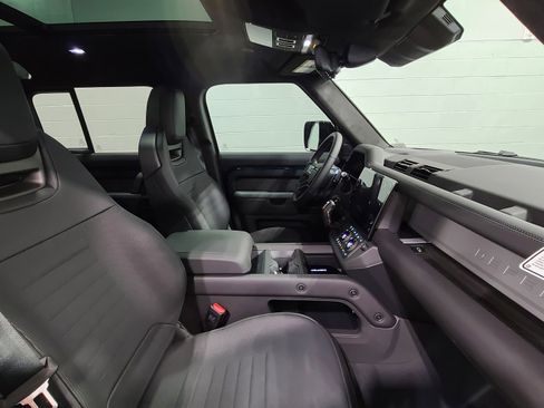 New 2026 Land Rover Defender 110 OCTA AWD/4WD image 14