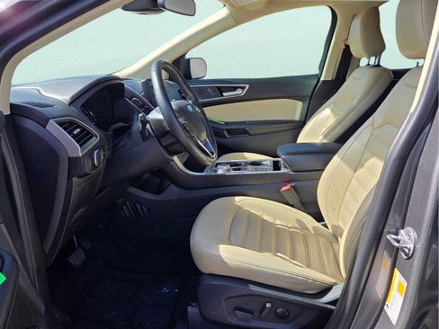 Used 2024 Ford Edge SEL AWD/4WD image 2