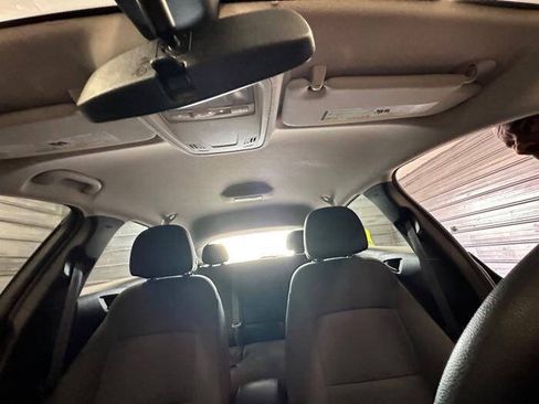 Used 2017 Chevrolet Cruze LT w/ Convenience Package FWD image 33