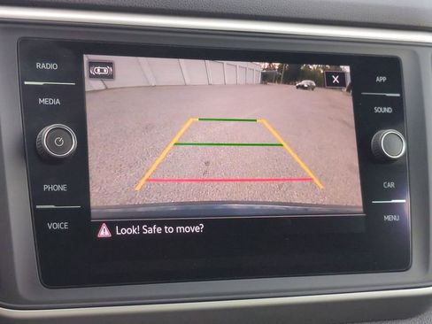 Used 2021 Volkswagen Atlas Cross Sport SE w/ Panoramic Sunroof Package image 22