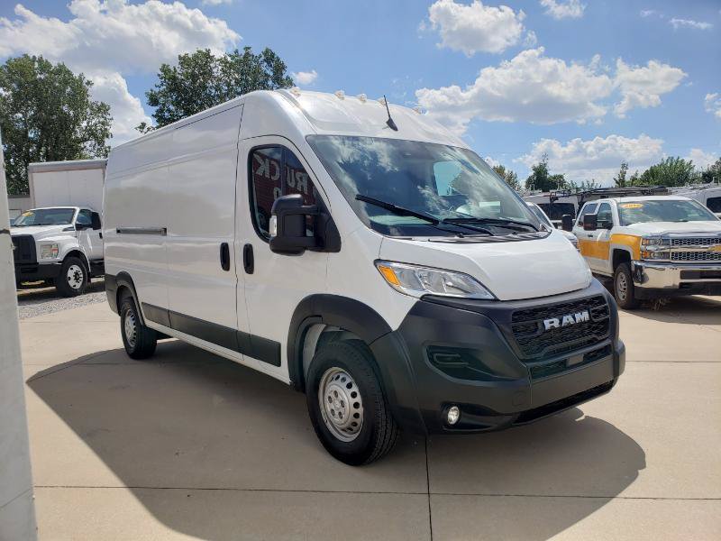 Used 2025 RAM ProMaster 2500 w/ Convenience Group FWD image 5