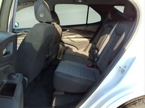 Used 2024 Chevrolet Equinox LT FWD image 12