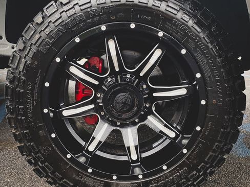 Used 2018 Ford F250 XLT AWD/4WD image 2