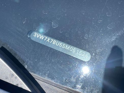 Used 2025 Volkswagen Jetta SE image 31