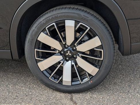 New 2026 Mitsubishi Outlander SE AWD/4WD image 3