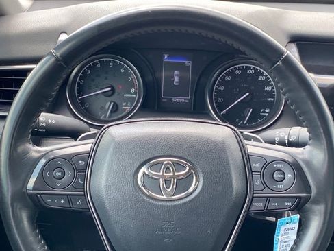 Used 2023 Toyota Camry SE FWD image 7
