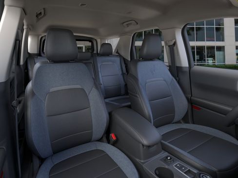 New 2025 Ford Bronco Sport Outer Banks w/ Outer Banks Tech Package+ AWD/4WD image 10