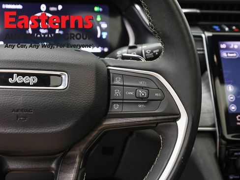Used 2024 Jeep Grand Cherokee Limited 4xe AWD/4WD image 16