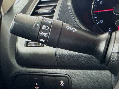 Used 2017 Kia Forte LX w/ LX Popular Package image 12