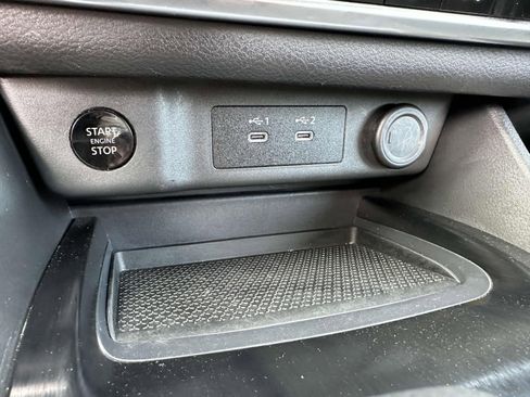 Used 2024 Nissan Rogue SV image 22