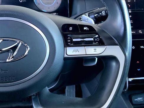 Used 2023 Hyundai Santa Cruz SEL Premium image 25