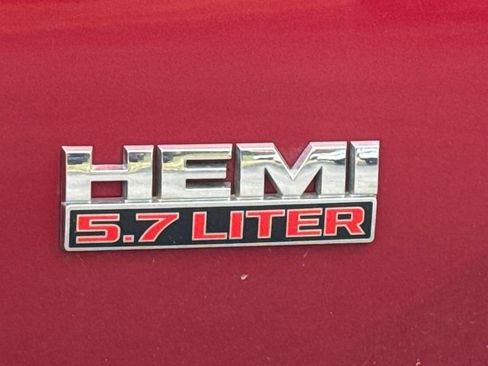 Used 2015 RAM 1500 Express AWD/4WD image 11