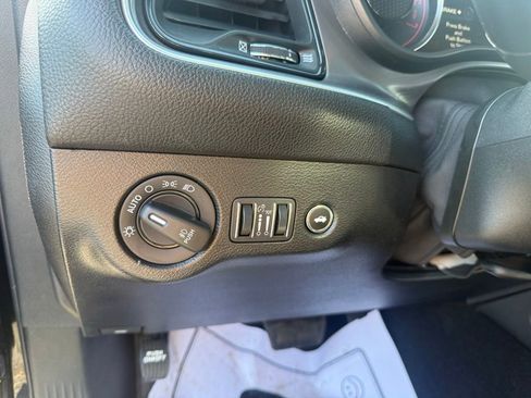 Used 2022 Dodge Challenger R/T RWD image 15