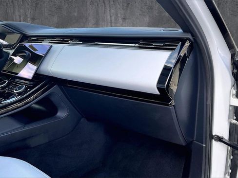 Certified 2023 Land Rover Range Rover Sport SE Dynamic image 26