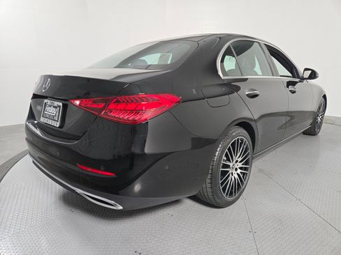 Used 2025 Mercedes-Benz C 300 Sedan image 4