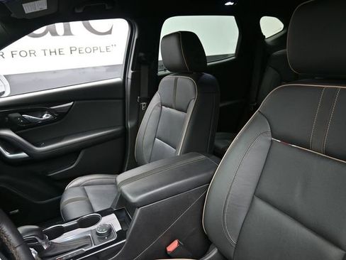 Used 2020 Chevrolet Blazer Premier image 16