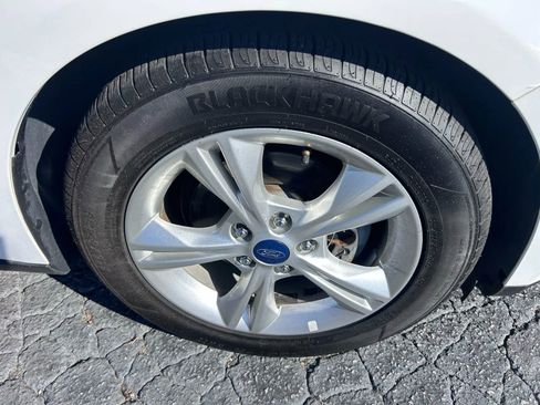 Used 2014 Ford Focus SE image 34