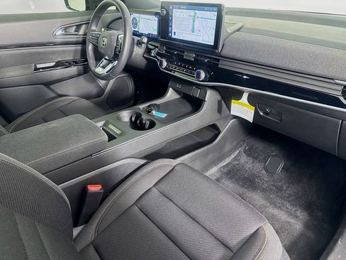 Certified 2024 Honda Prologue EX image 35