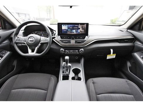 New 2026 Nissan Altima 2.5 SV w/ SV Special Edition Package FWD image 7