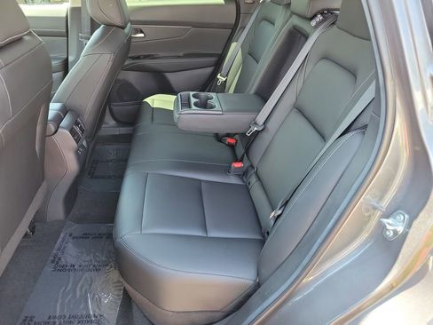 Used 2025 Nissan Murano SV FWD image 26