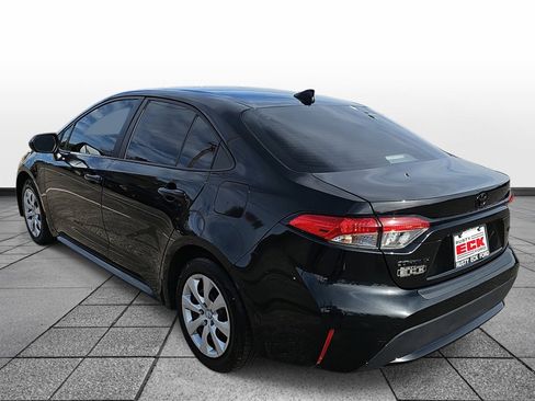 Used 2022 Toyota Corolla LE w/ Carpet Mat Package (TMS) image 7