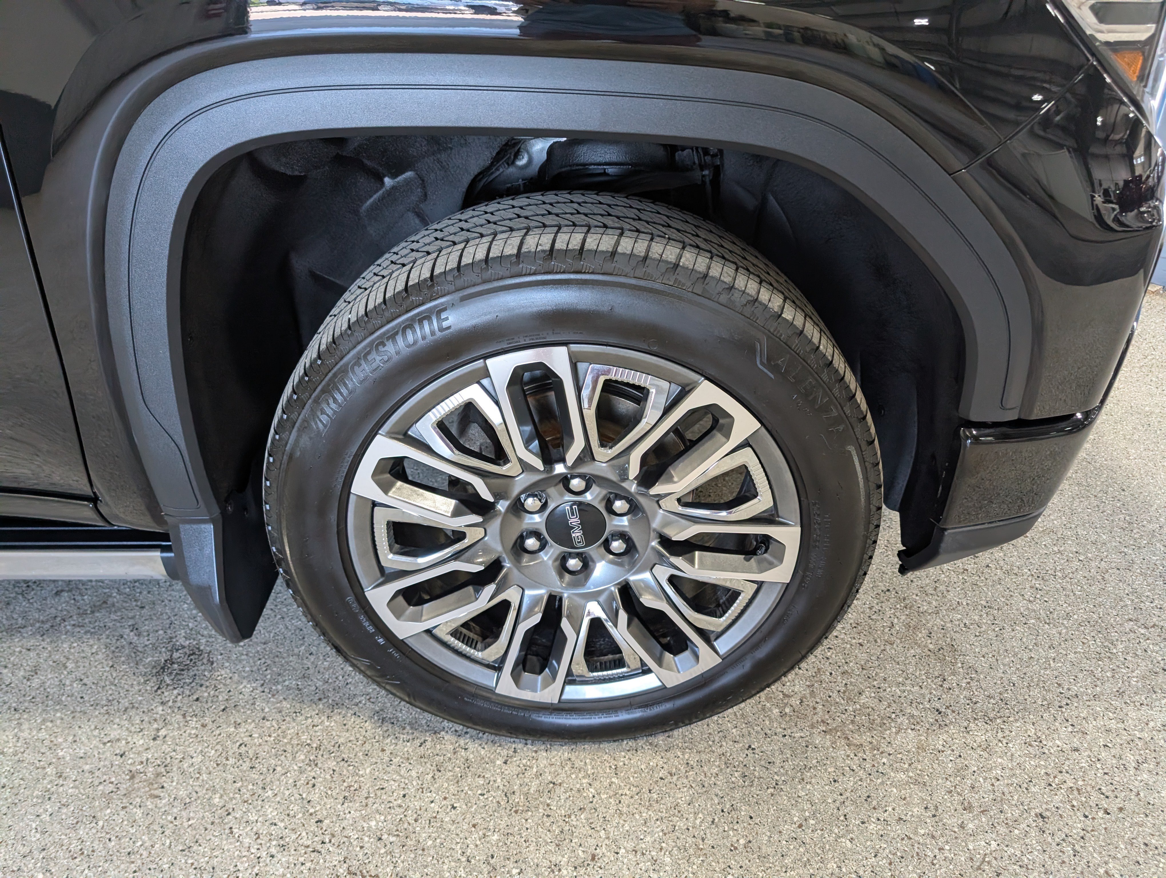 Used 2025 GMC Sierra 1500 Denali Ultimate AWD/4WD image 15