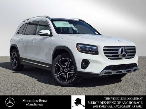 New 2026 Mercedes-Benz GLB 250 4MATIC image 1