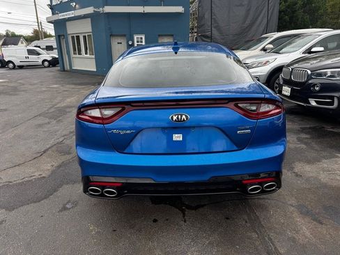 Used 2018 Kia Stinger GT1 AWD/4WD image 5