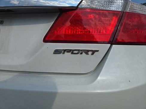 Used 2015 Honda Accord Sport image 10